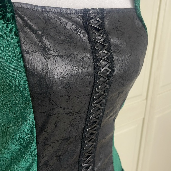 Spirit Woodland Huntress Emerald Green Corset Sleeveless Velvety Top, Size M - Picture 4 of 9